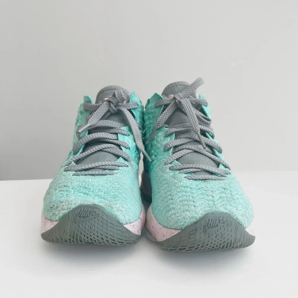 Nike LeBron 17 GS South Beach Youth Sneakers Athletic Shoes